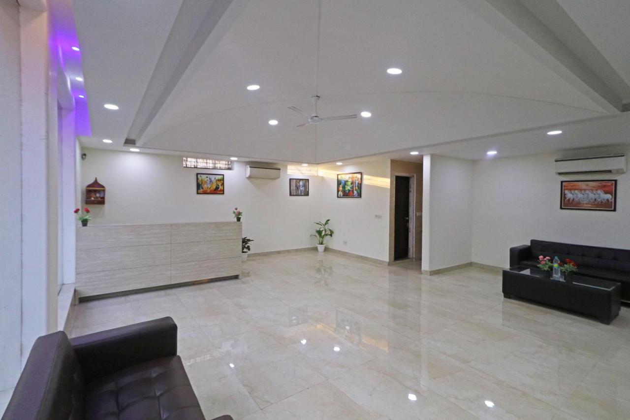Hotel Ronit Royal Delhi Airport By D'Capitol นิวเดลี ภายนอก รูปภาพ