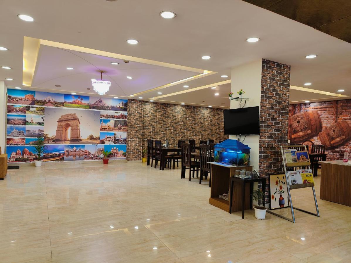 Hotel Ronit Royal Delhi Airport By D'Capitol นิวเดลี ภายนอก รูปภาพ