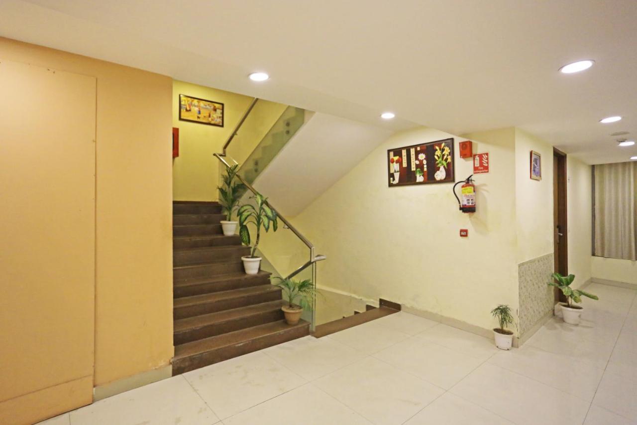 Hotel Ronit Royal Delhi Airport By D'Capitol นิวเดลี ภายนอก รูปภาพ