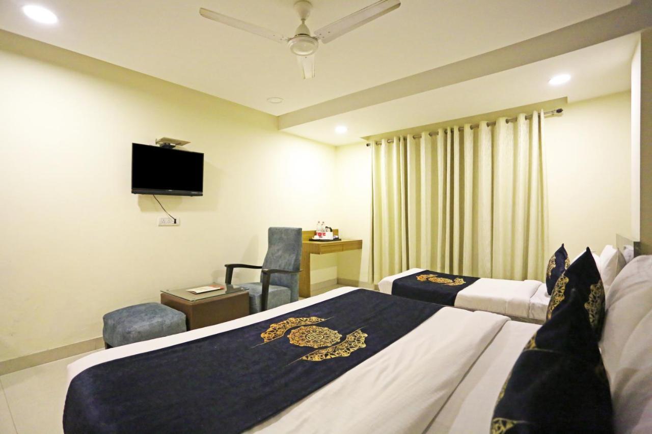 Hotel Ronit Royal Delhi Airport By D'Capitol นิวเดลี ภายนอก รูปภาพ