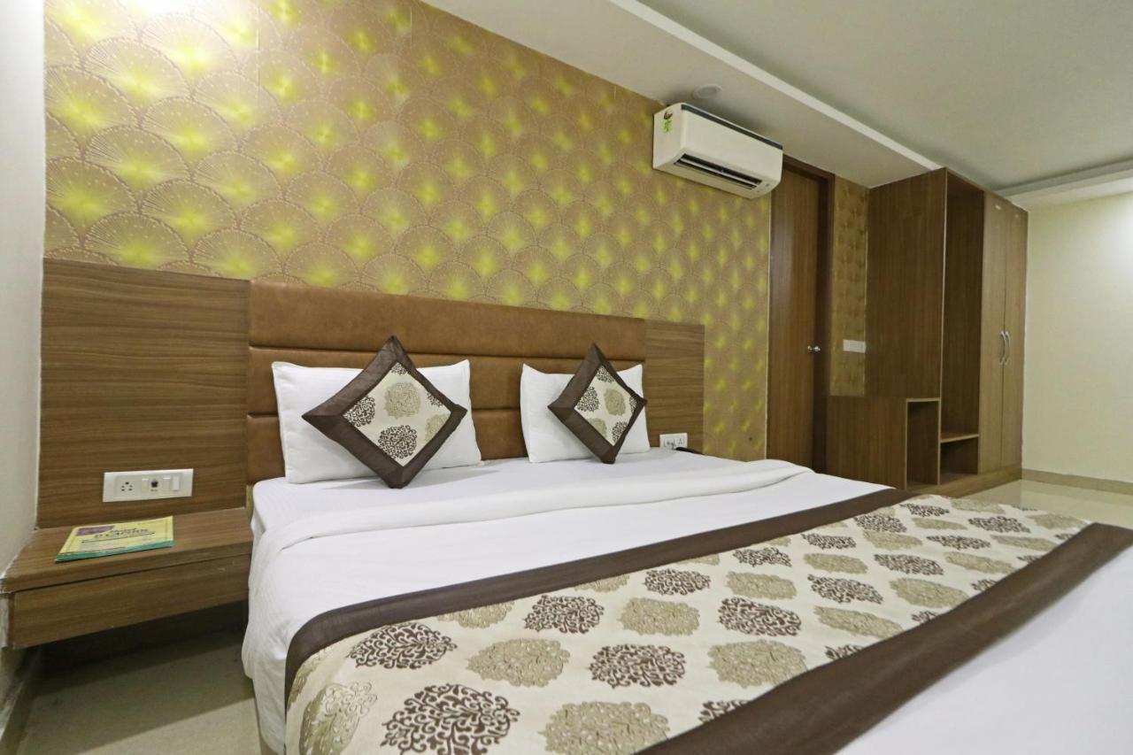Hotel Ronit Royal Delhi Airport By D'Capitol นิวเดลี ภายนอก รูปภาพ