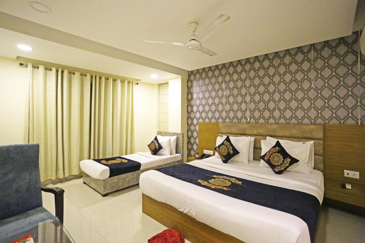 Hotel Ronit Royal Delhi Airport By D'Capitol นิวเดลี ภายนอก รูปภาพ
