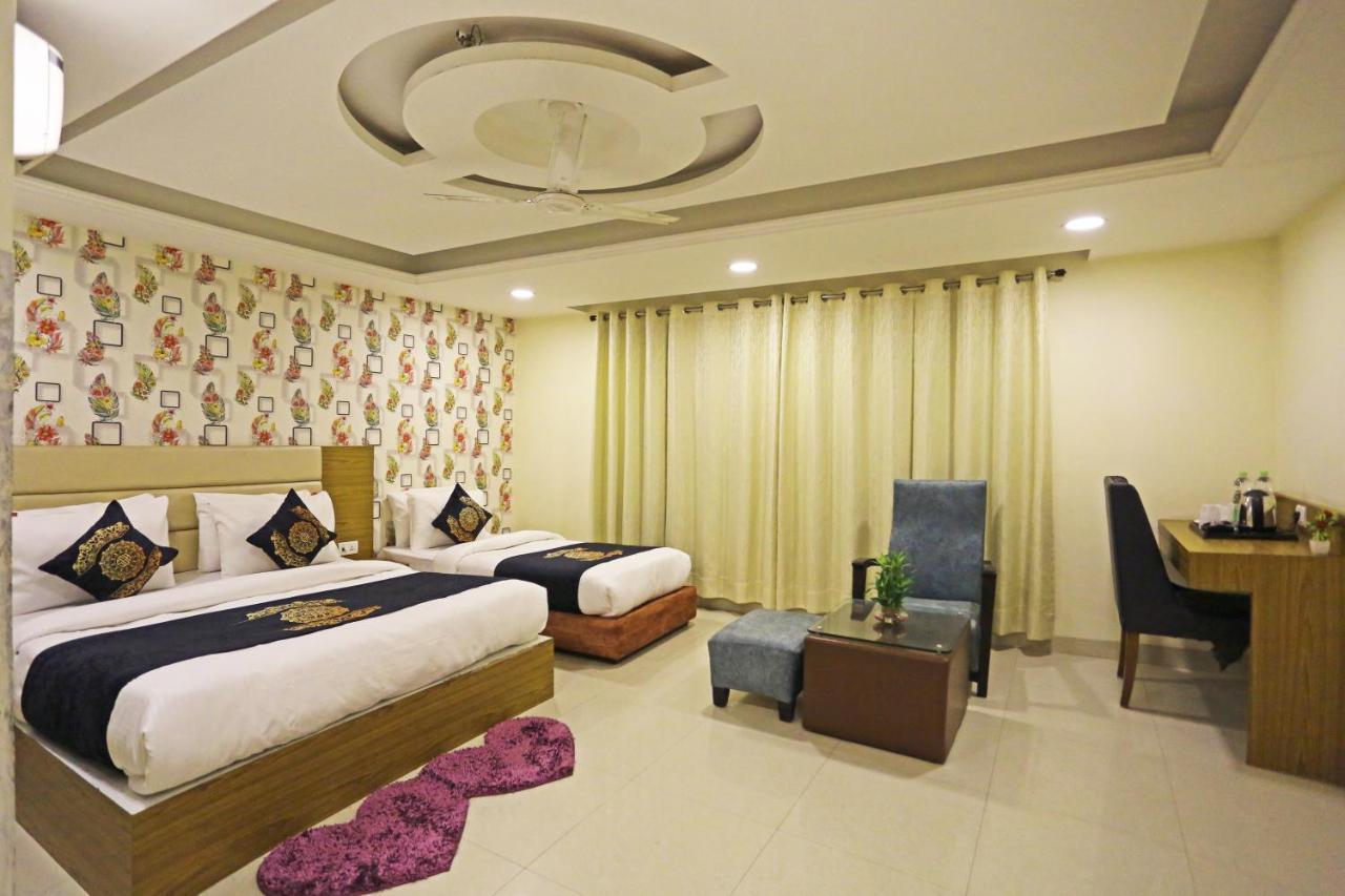 Hotel Ronit Royal Delhi Airport By D'Capitol นิวเดลี ภายนอก รูปภาพ