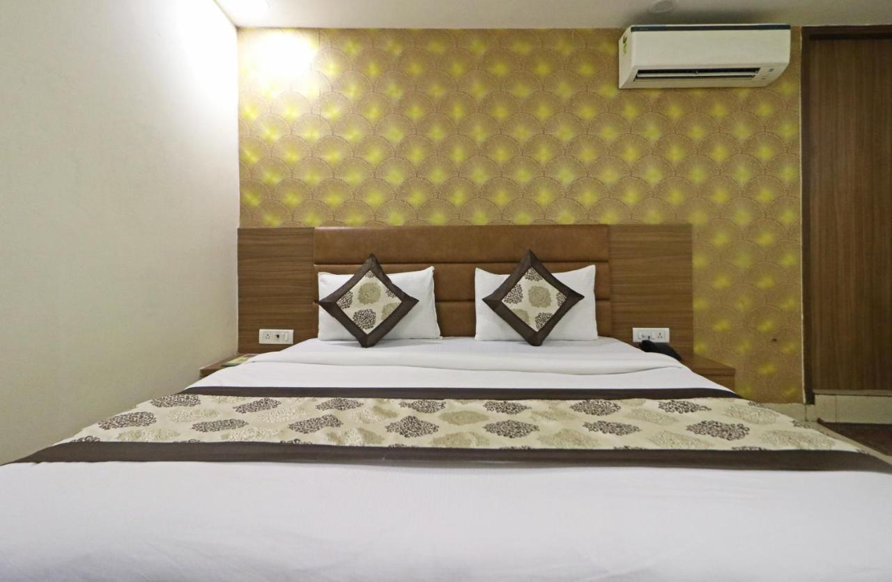 Hotel Ronit Royal Delhi Airport By D'Capitol นิวเดลี ภายนอก รูปภาพ
